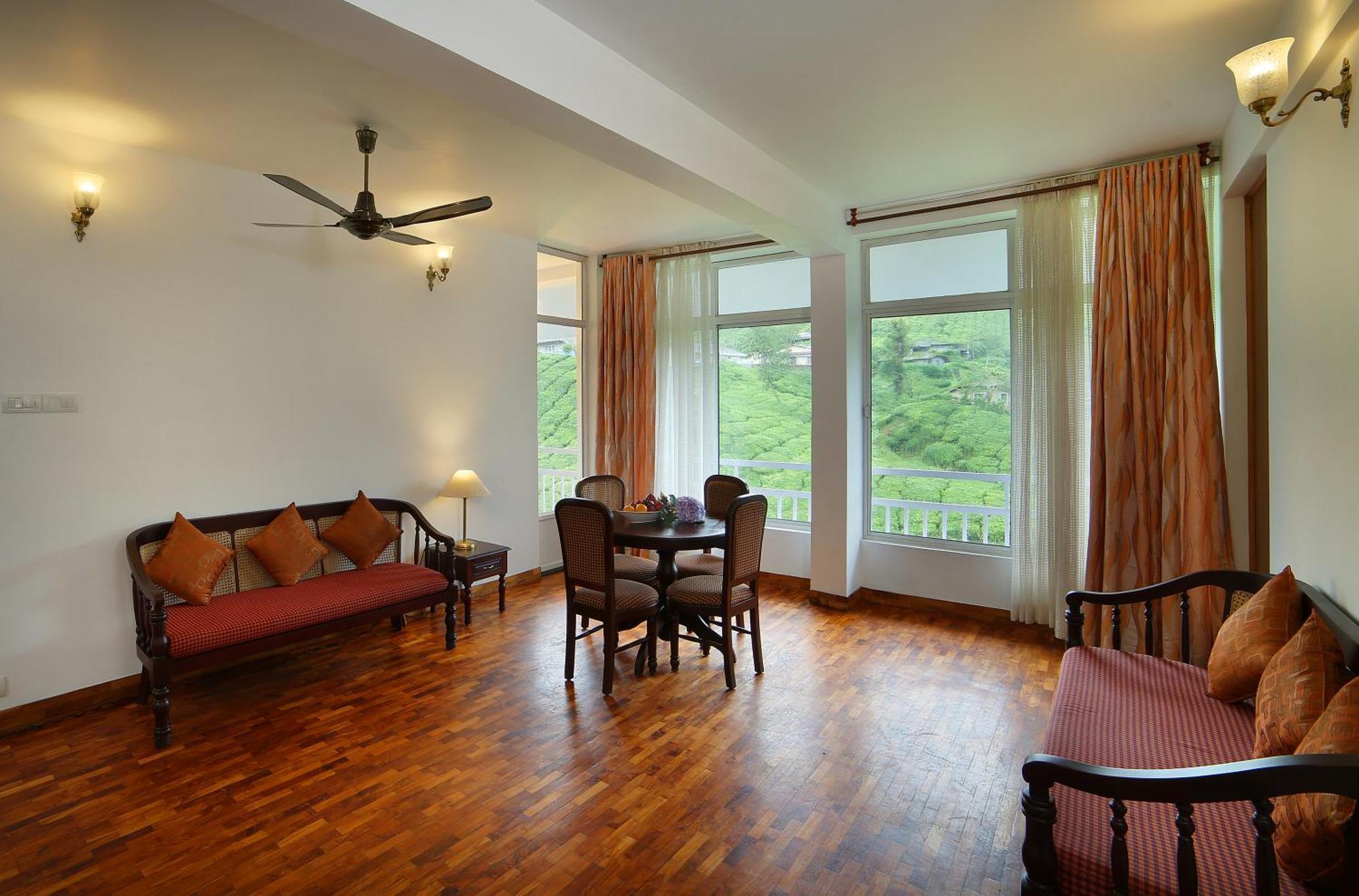 Hotel C7 มุนนาร์ ภายนอก รูปภาพ